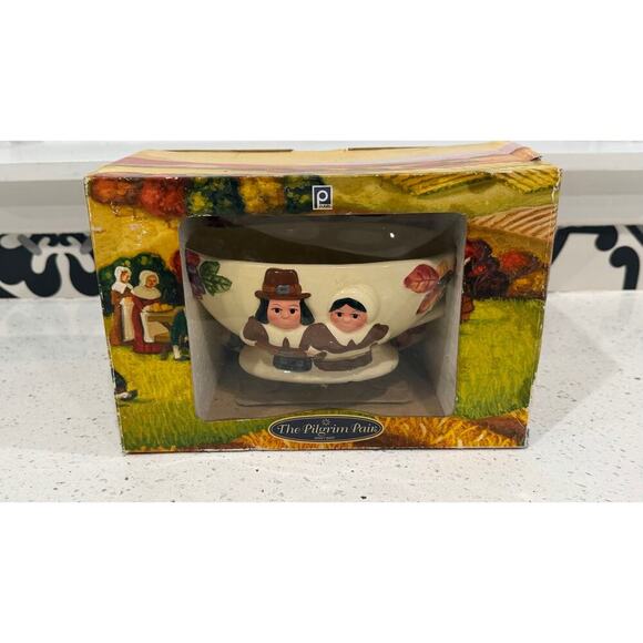 Publix Other - Publix Thanks Given Gravy Boat Includes One Matching Tray Beige Color USA Seller